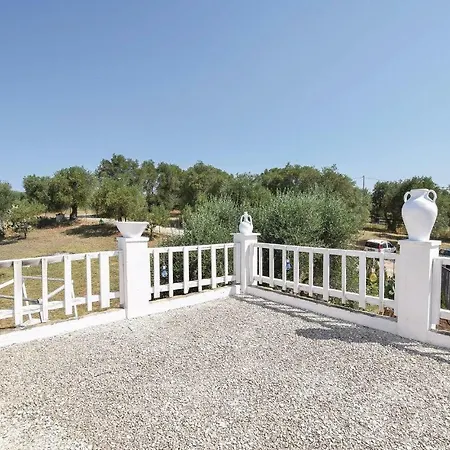Awesome In W/ Jacuzzi, Wifi And Outdoor Swimming Pool