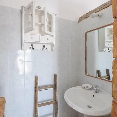 Awesome In W/ Jacuzzi, Wifi And Outdoor Swimming Pool